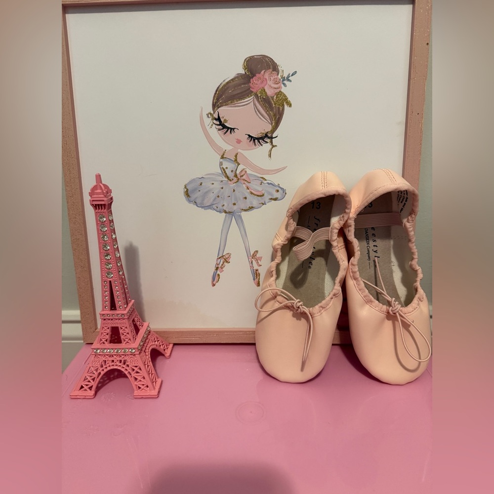 💖Danskin Soft Pink Kids Ballet Dance Shoes 🩰